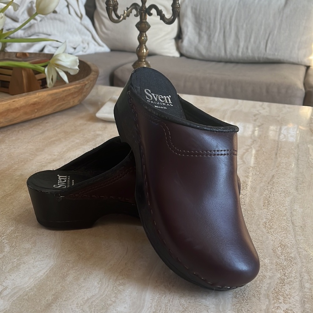 Sven Clogs - image 2